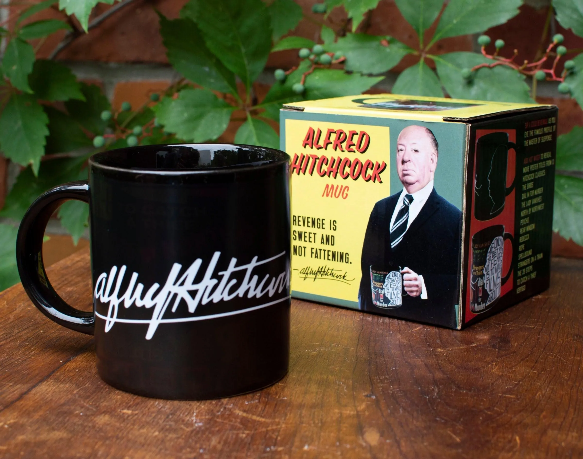 Alfred Hitchcock Heat-Changing Mug