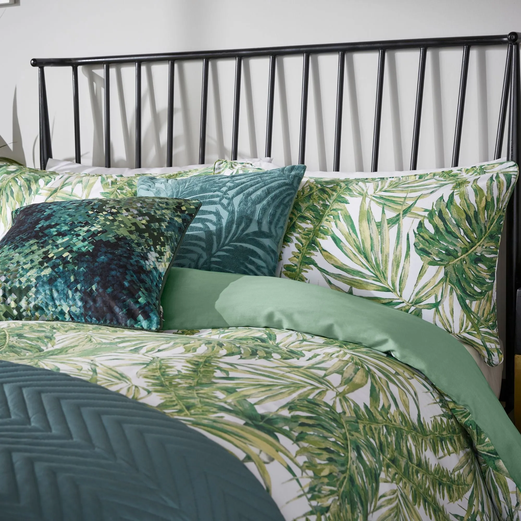 Amazon Leaf Green Tropical 100% BCI Cotton Duvet Cover Bedding