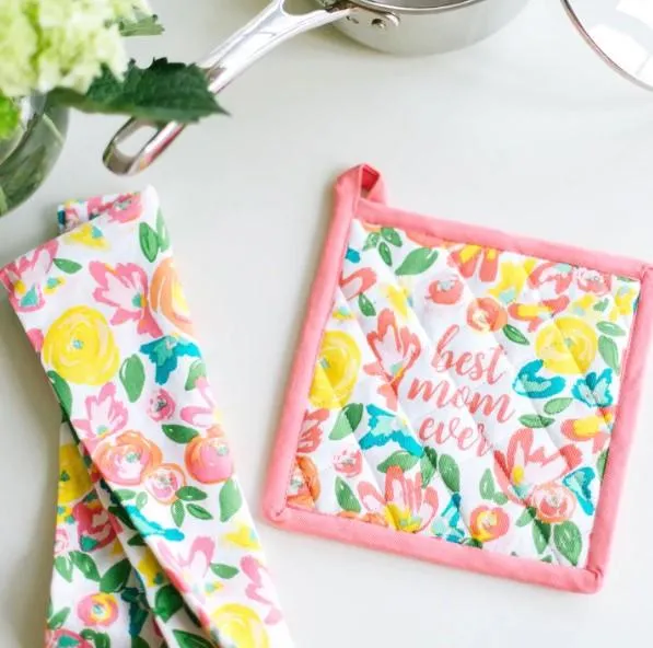 Best Mom Potholder & Tea Towel