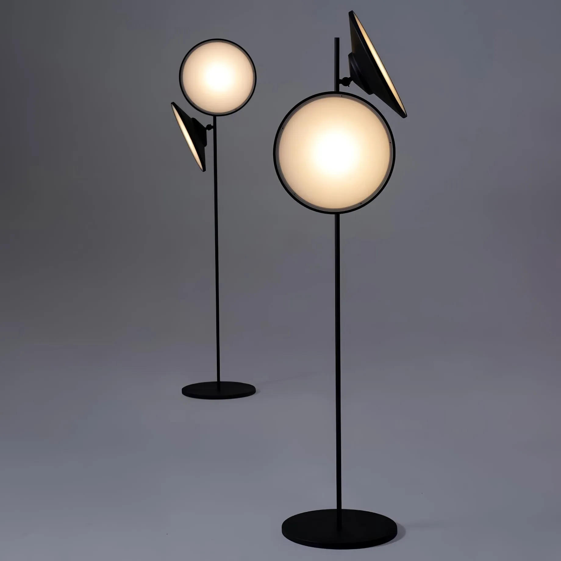 Bulat Floor Lamp