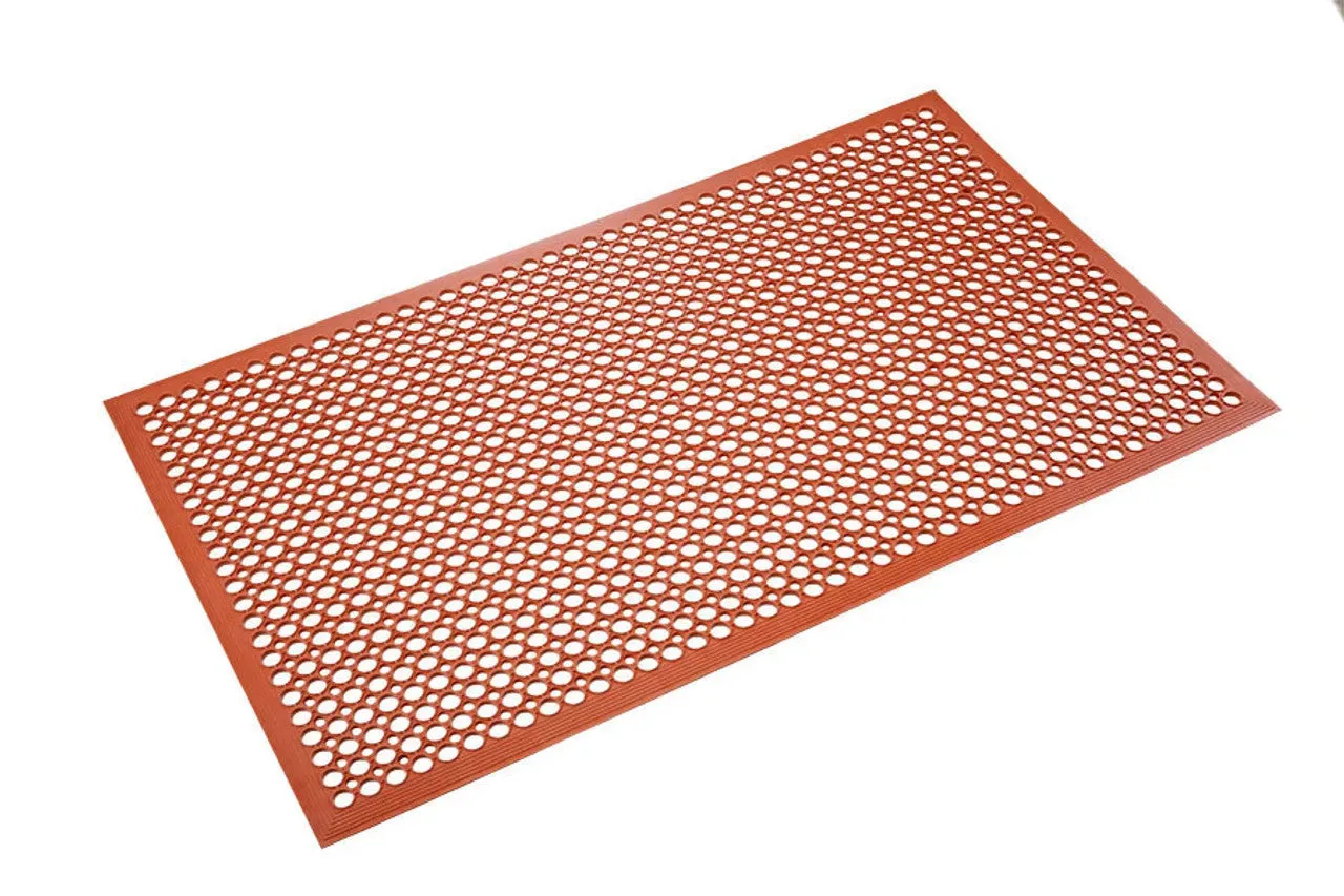 Crown Matting Safewalk-Light Grease-Resistant 646 Floor Mat WS646-000