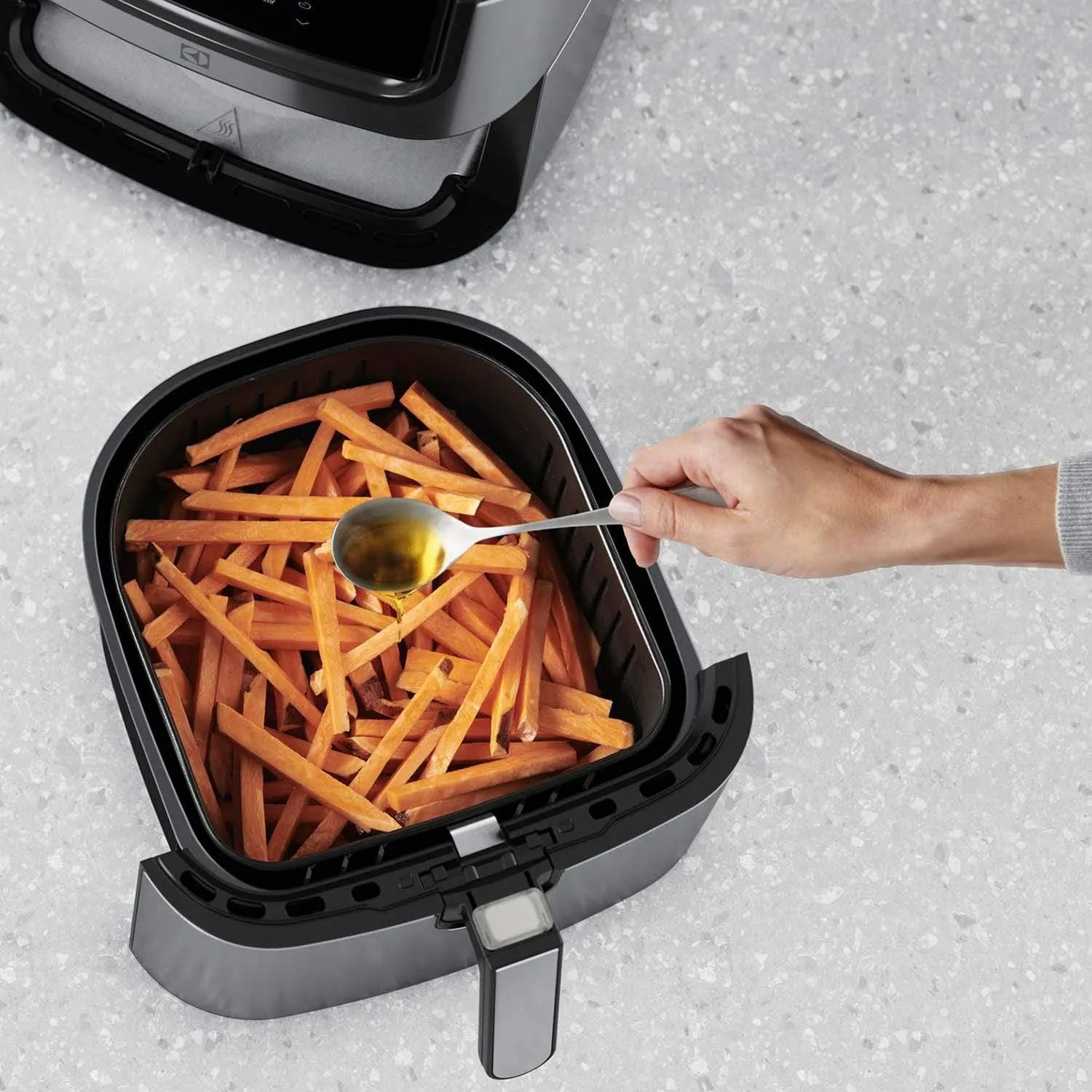 Electrolux Explore 6 Air Fryer 5.4L