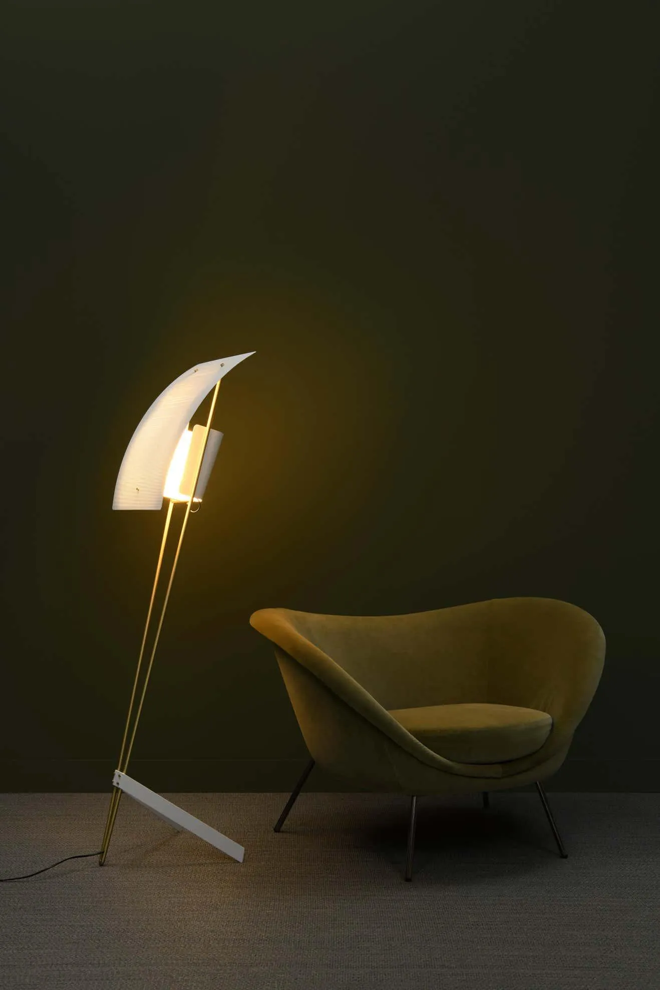 Kite Floor Lamp