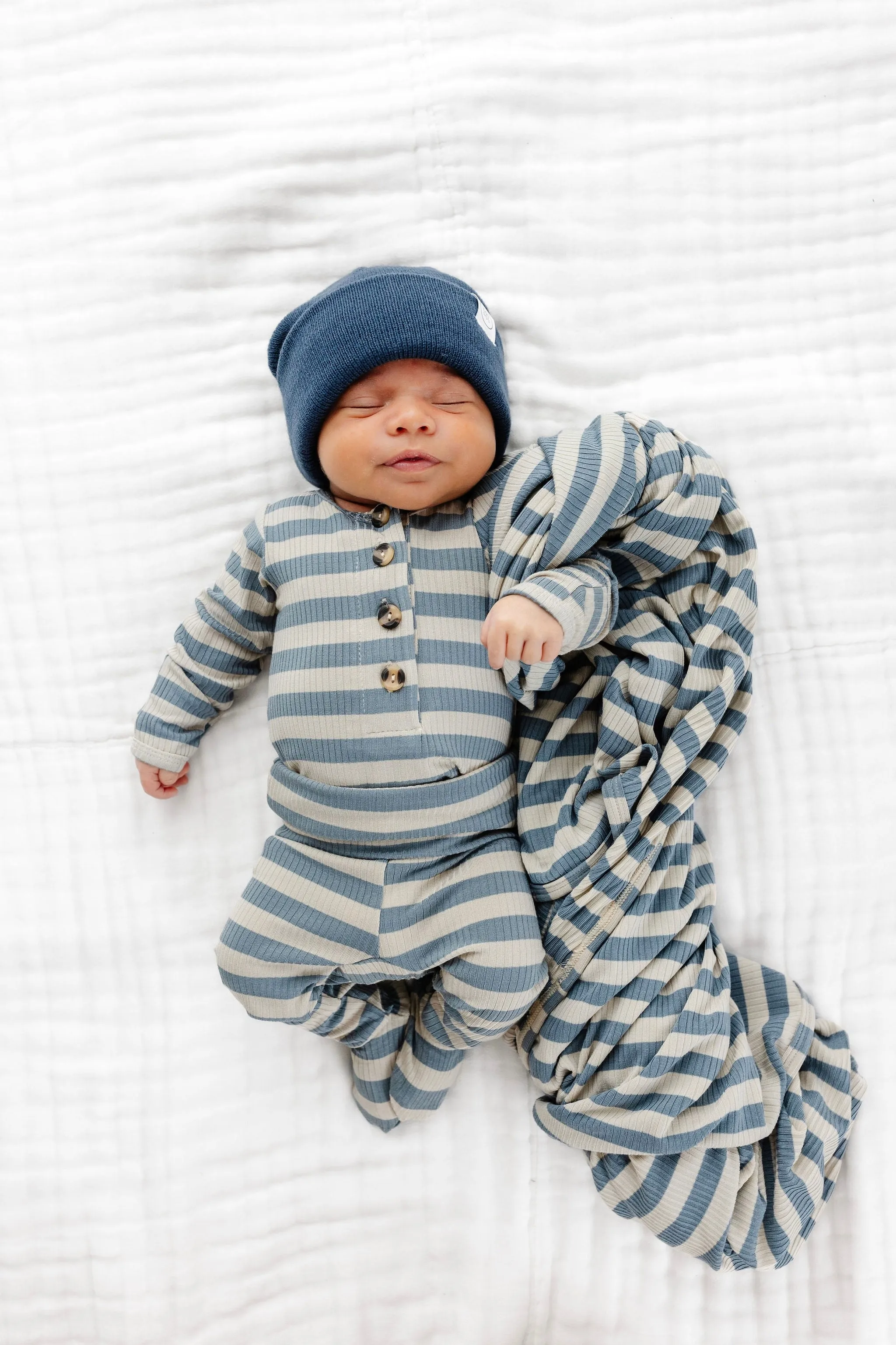 Lincoln Ribbed Swaddle Blanket