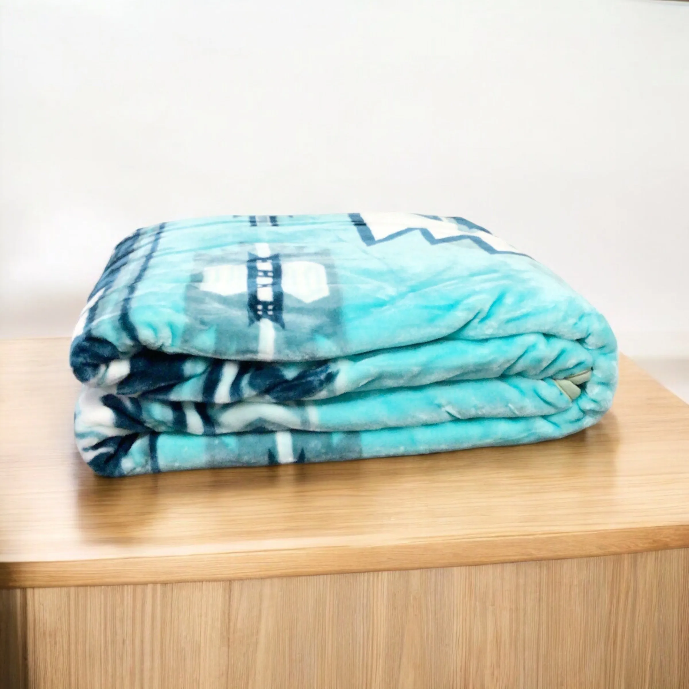 LUXURY PLUSH BLANKET (Navajo Green)