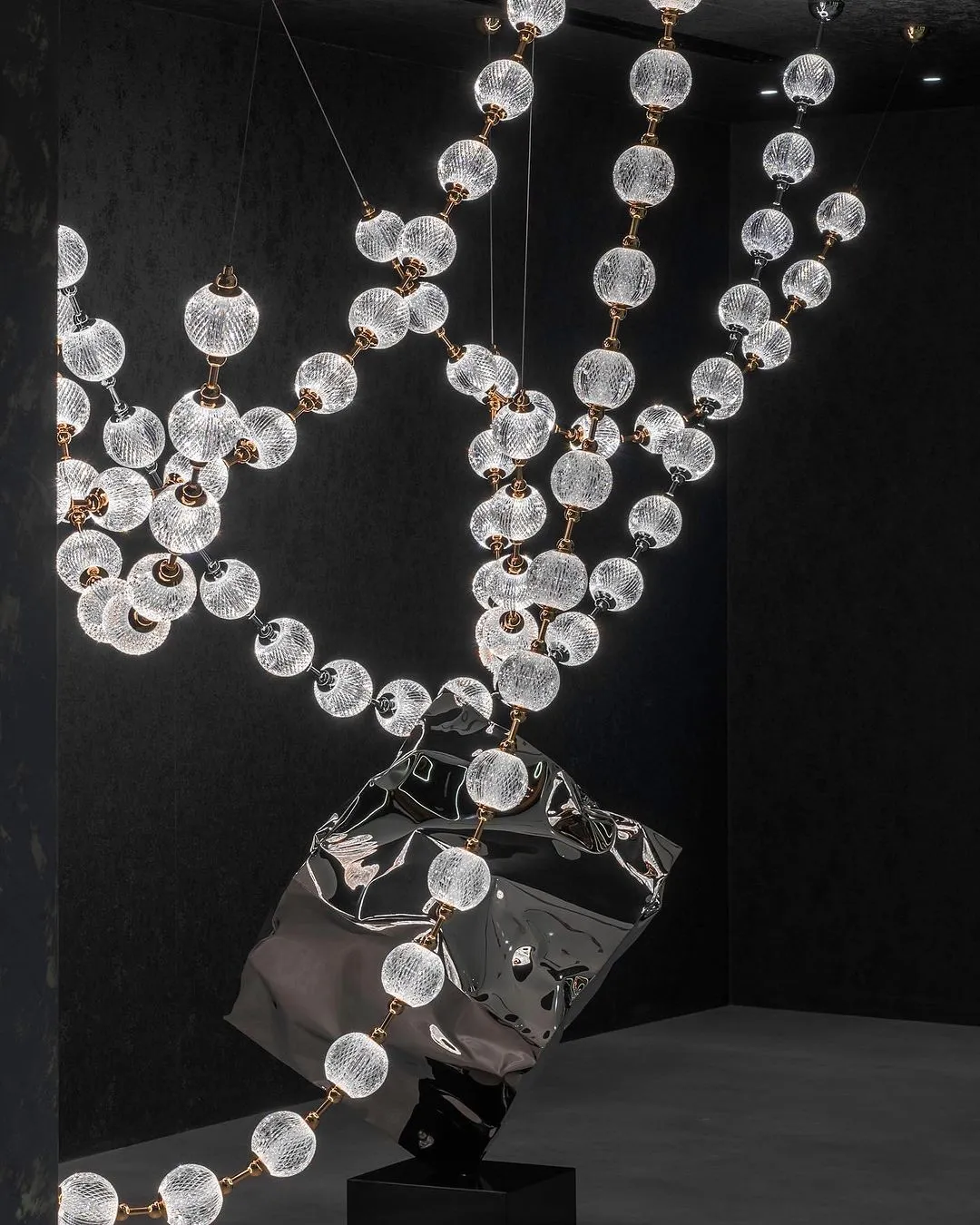 Modern Creative Pearl Necklace Chandelier for Living Room/Staircase/Foyer/Entryway