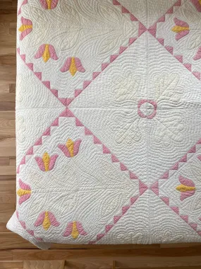 Oak Leaf & Tulip Antique Quilt