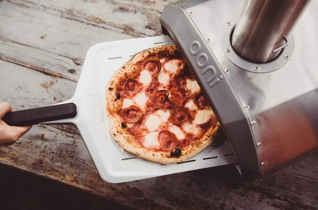 Ooni Karu Wood / Charcoal Fired Portable Pizza Oven