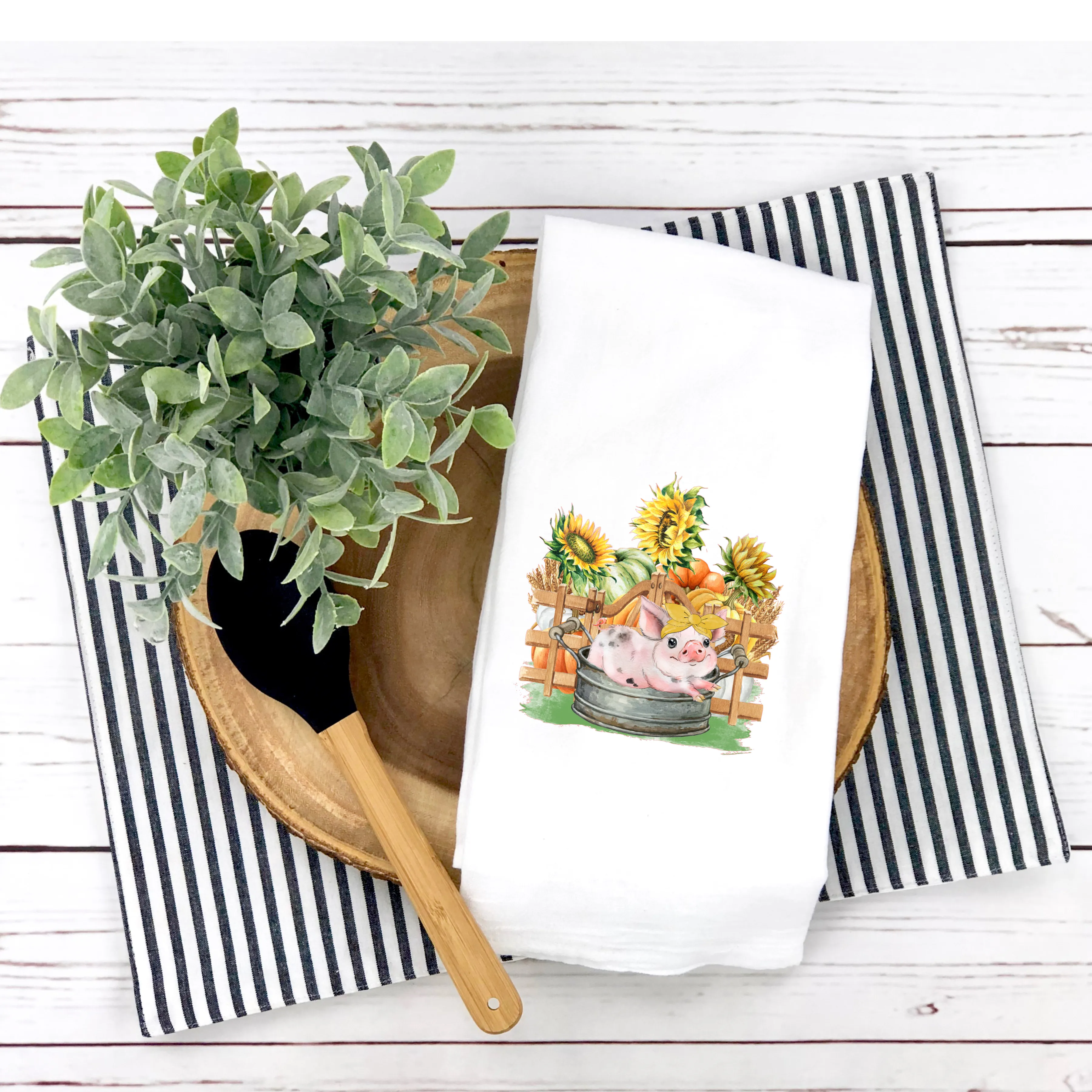 Pig Design, Sunflower Design, Summer Tea Towel, Summer Kitchen Décor