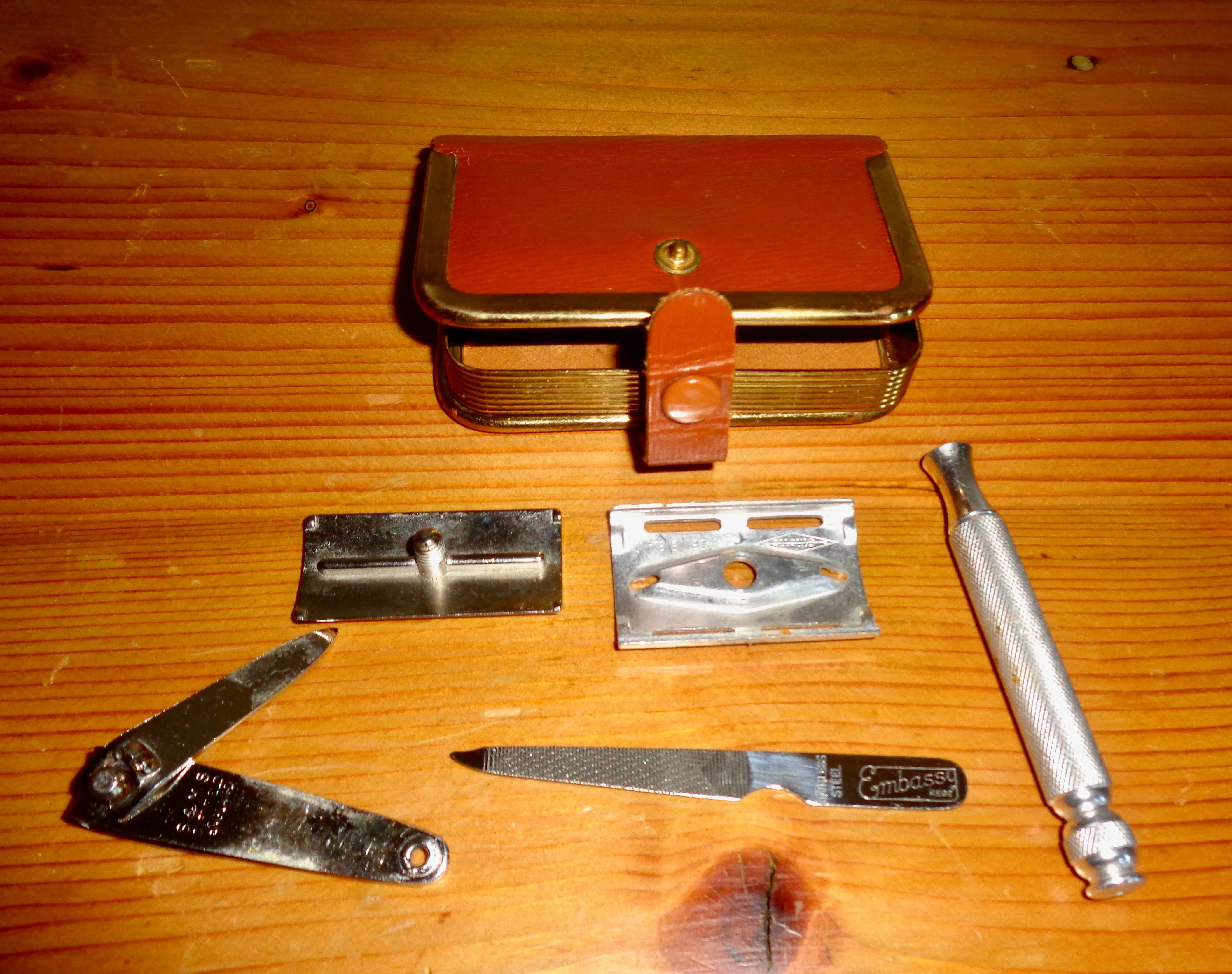 Vintage Mini Travel Grooming Kit Including A Stainless Steel Gillette Wet Razor